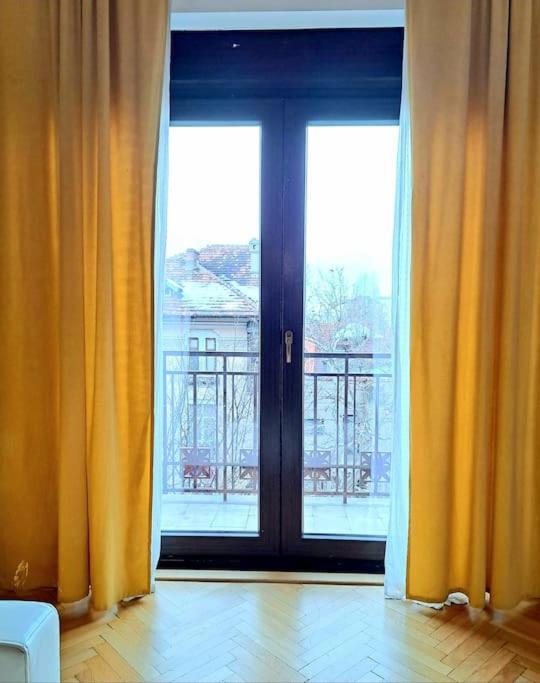 Classy Apartment With Parking In The City Center Bukurešť Exteriér fotografie